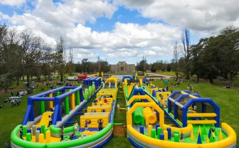 Tuff Nutterz inflatable obstacle course 